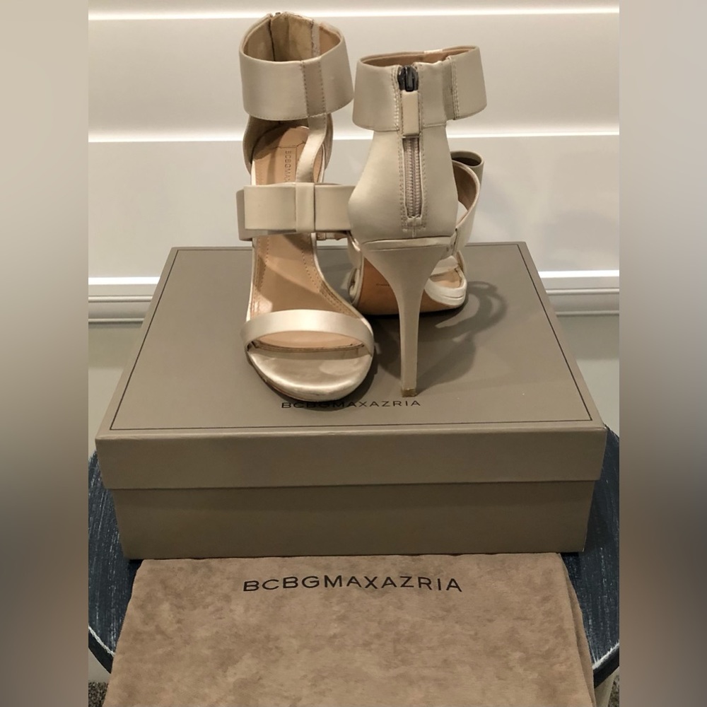 BCBGMAXAZRIA Satin Bow Heels